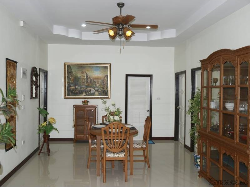 Villa with private pool near Pattaya.. - 2