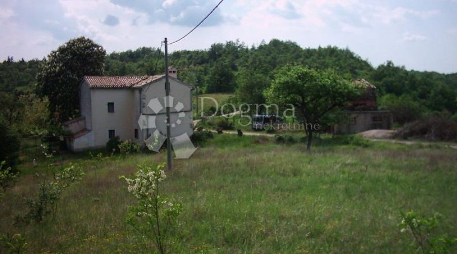 ISTRA, IMPOZANTNO IMANJE - 9