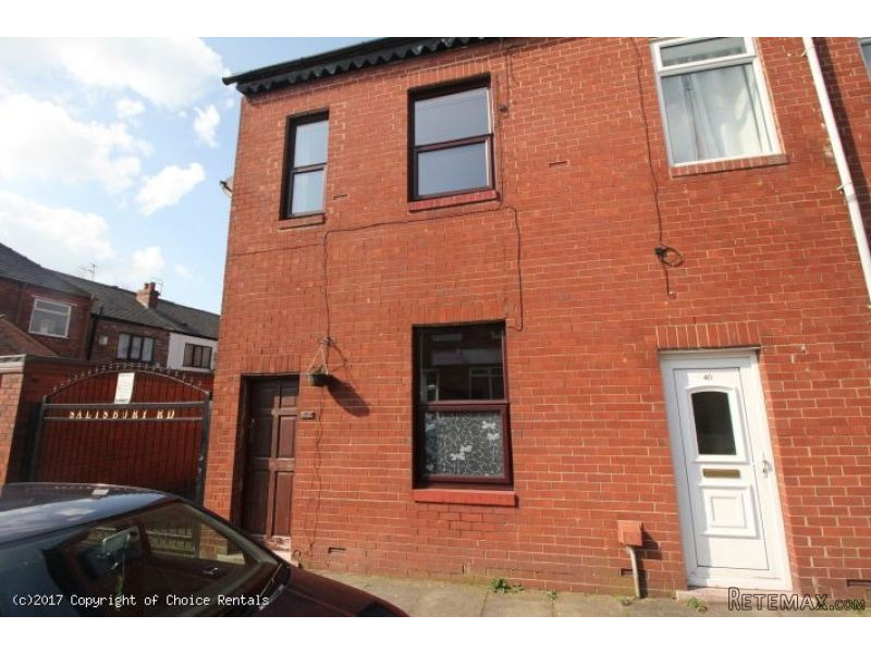 42 Salisbury Rd, Preston