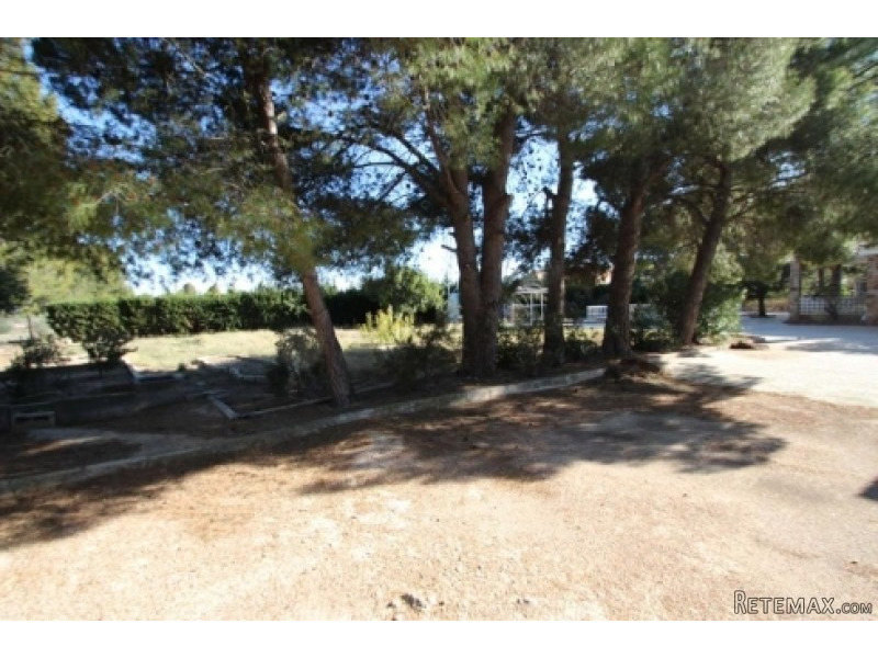 Yecla, Murcia- 3 Bed Chalet For Sale -.. - 2
