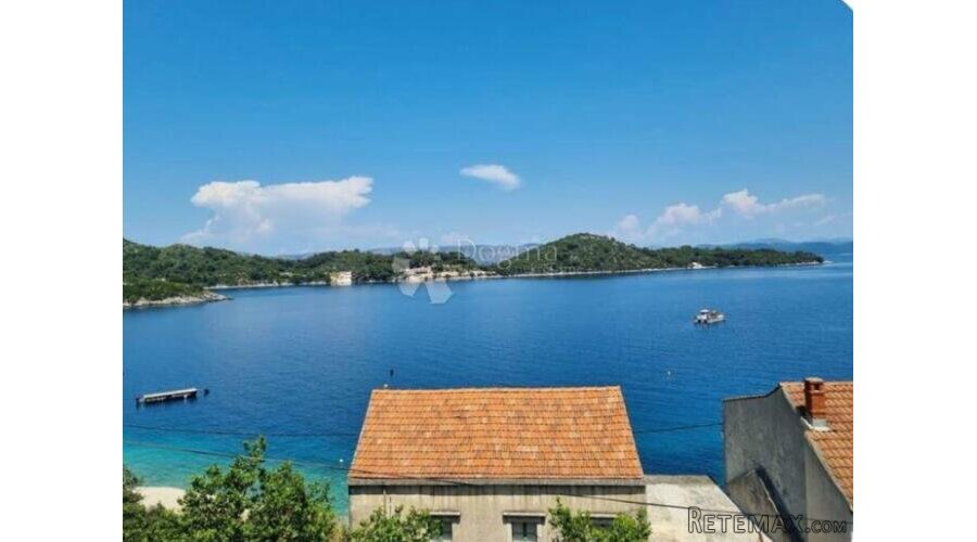 KUĆA NA MLJETU