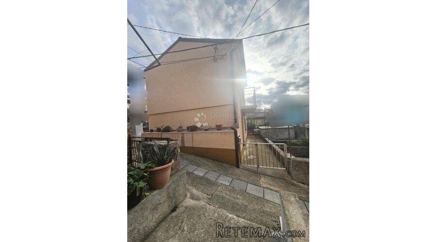 Samostojeća kuća u Puntu! - 2