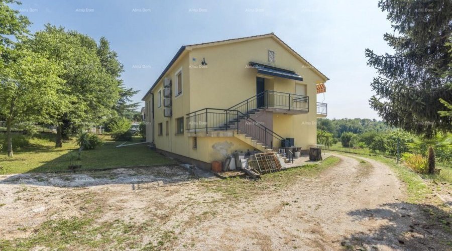 Novo u ponudi, kuca na velikom zemljistu. +385 91 611..