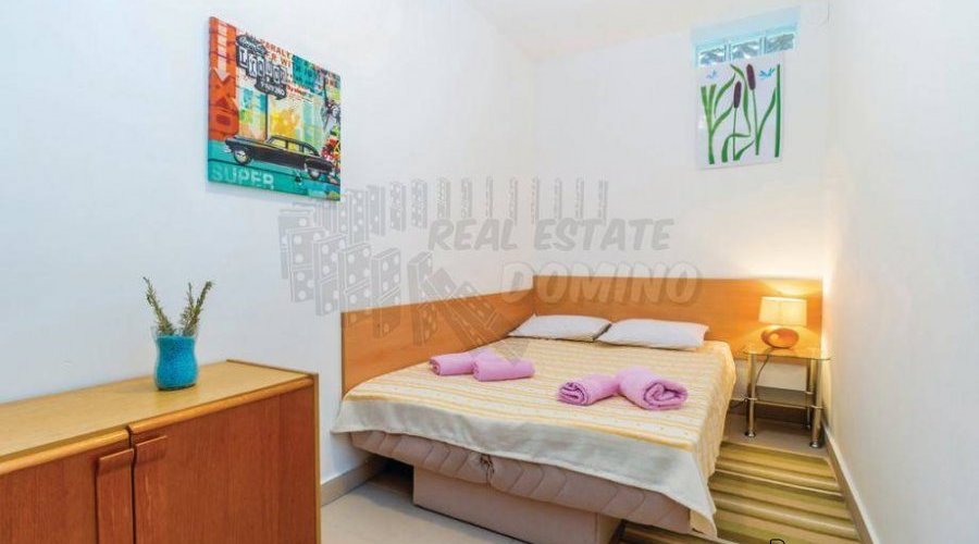 Apartman s 3 sobe i okućnicom! Uvala Soline! - 12