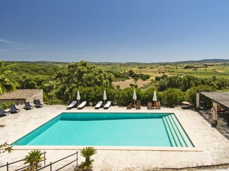 Exceptional Country Estate With Hotel.. - 2