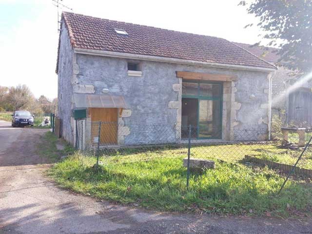 Sweet 3-Bedroomed Stone Property In The..