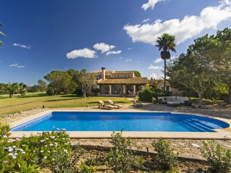 Traditional Country House With Amazing..