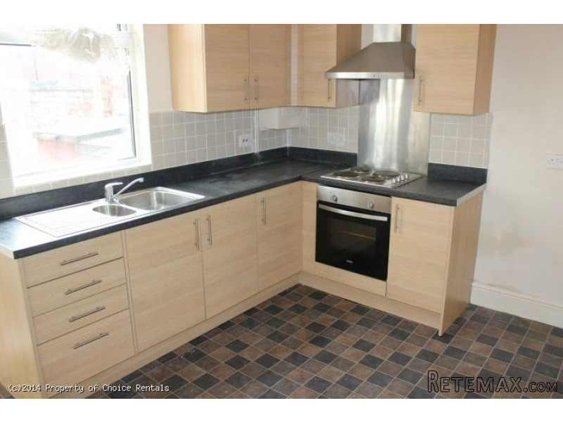 17 Broughton Ave, Blackpool - 2