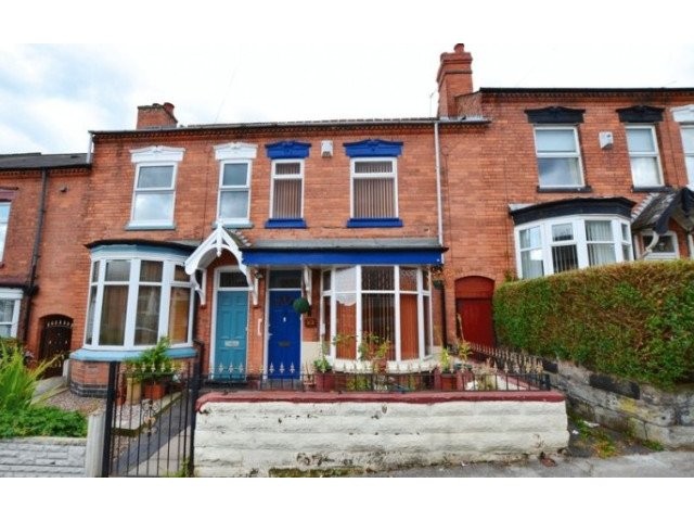 3 Bed House To Let in Birmingham - 2