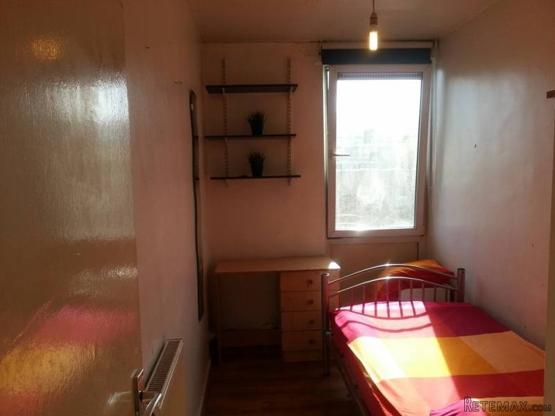 Lovely Room With Single Bed For 1..