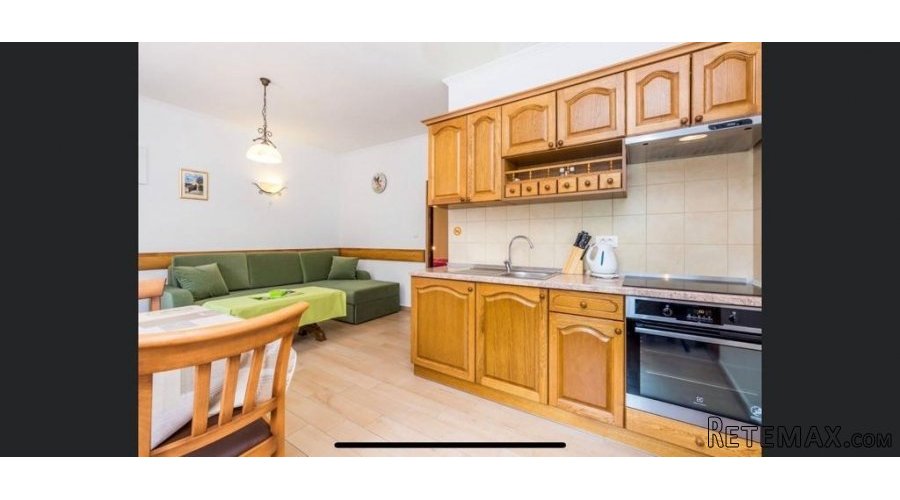OGULIN - IMANJE SA TRI APARTMANA, BAZENOM I VELIKOM.. - 3