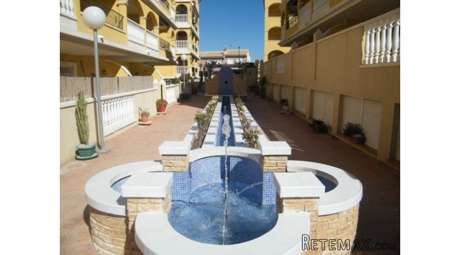 This ground floor apartment is located in the popular..