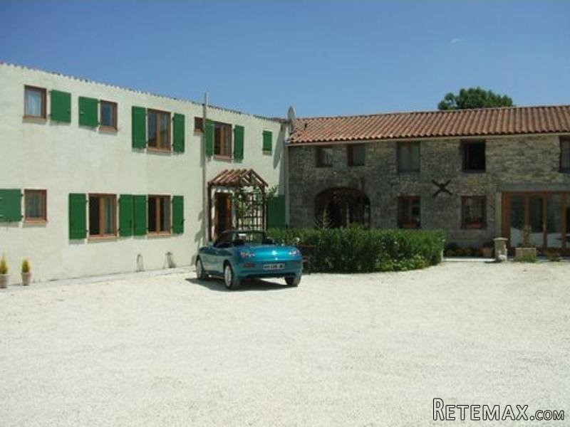Established Gite Complex In Charente..