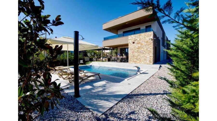 Moderna villa s bazenom, saunom i jacuzzijem - 2