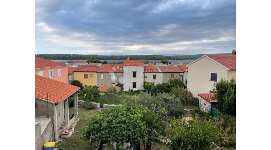 PUNAT KUĆA 200M OD MORA - 3