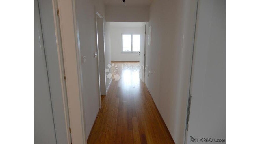 Malinska dvoetažni apartman, 2S + DB