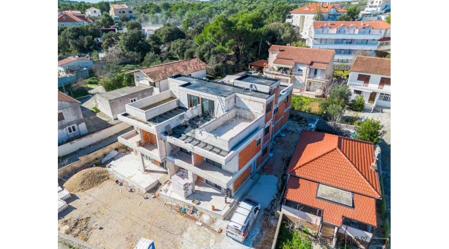 Kuća iz snova na Murteru s bazenom!