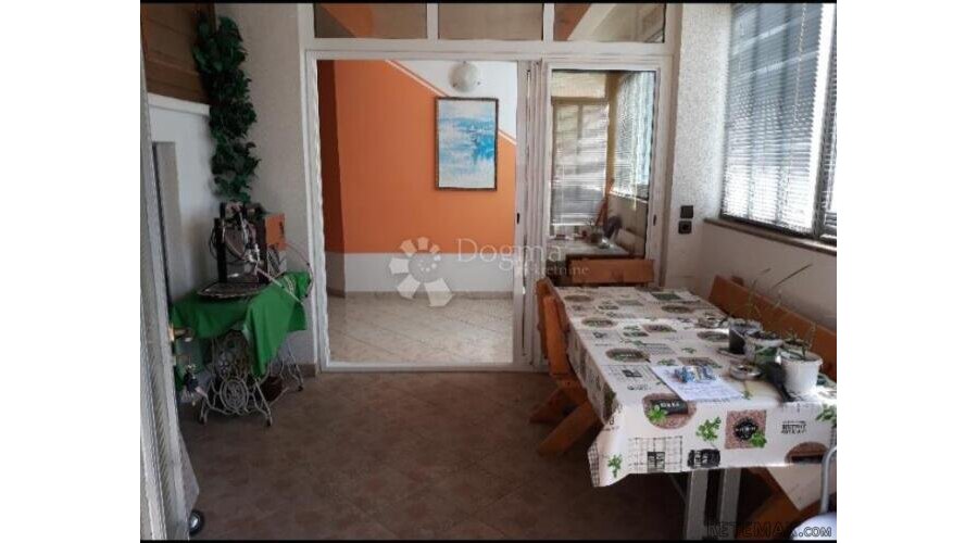 Dva stana u jednom, Vodice - 2