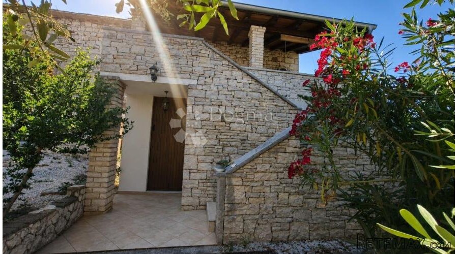 Kamena kuća u okolici Poreča – blizu mora - 3