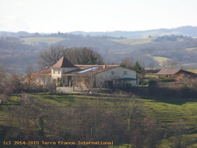 Maison De Maitre Avec Piscine Dans La..