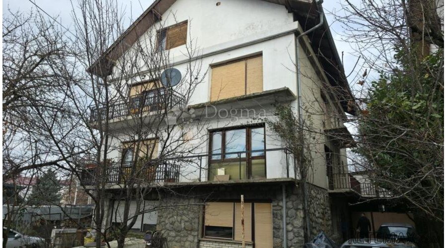 BJELOVAR, TRG STJEPANA RADIĆA – Kuća 280 m² s potencijalom z