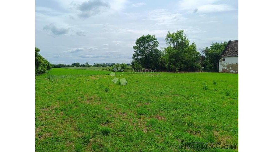 Prostrano zemljište 6.293 m² u Veliškovcima – Idealno za obi - 2