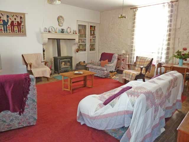 Price 75,000  + 8% : 3-Bedroomed Stone.. - 2