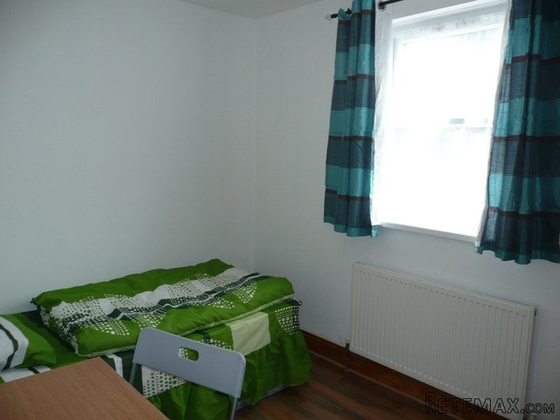 Single room, Zone 3, Leyton