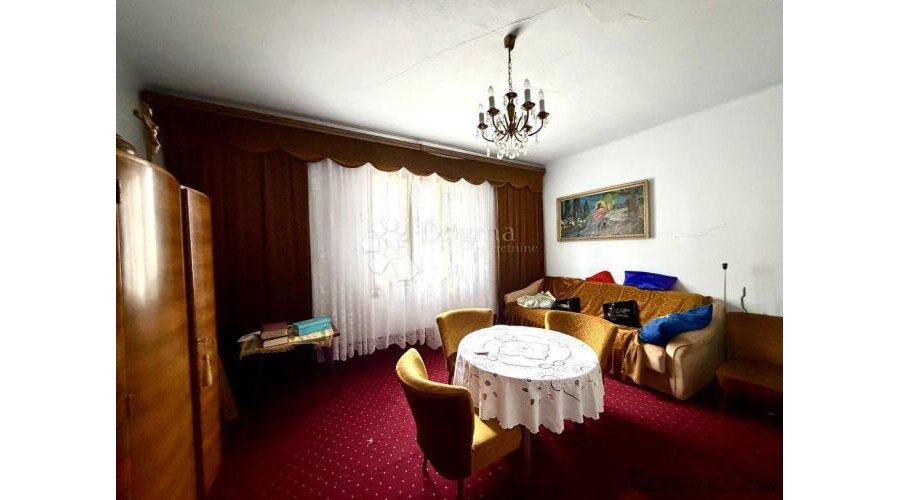 GORSKI KOTAR MRKOPALJ, samostojeća kuća u centru