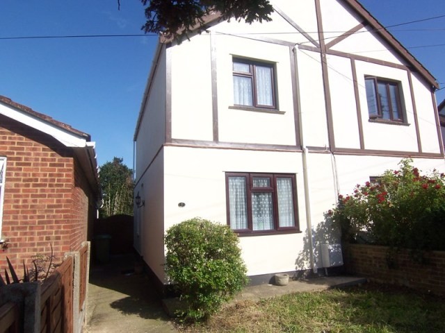 2 bedroom house in Minster On Sea.. - 2