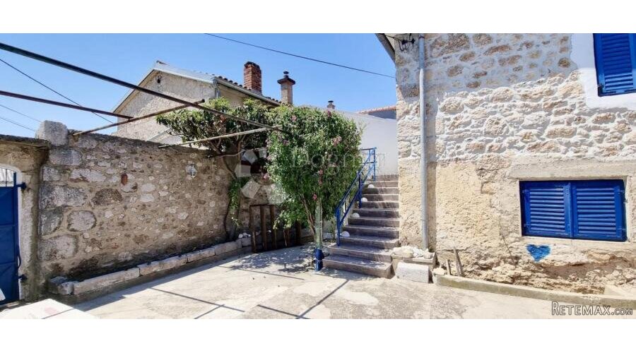APARTMAN U KAMENOJ KUĆI - 3