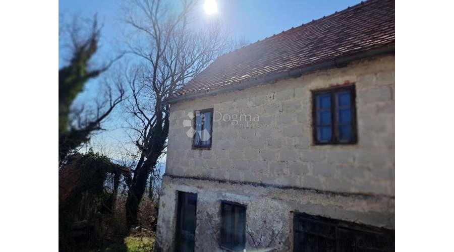 Krasan pogled, čist zrak i voda Jana u kući