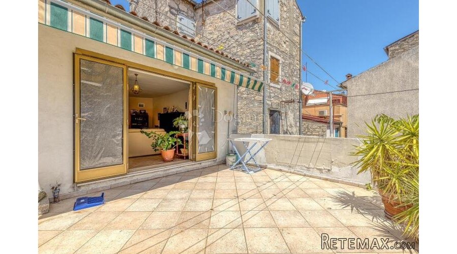 KUĆA ZA PREKRASAN APARTMANSKI PROJEKT U CENTRU ROVINJA - 2