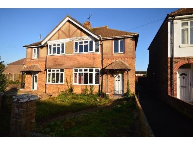 3 bedroom Semi-Detached House For Sale:..