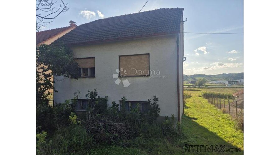 Kuća za adaptaciju na odličnoj lokaciji nadomak Krapine!