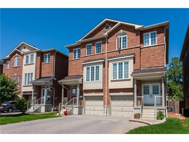 $1,749 W3237820 3664 Twinmaple Drive..