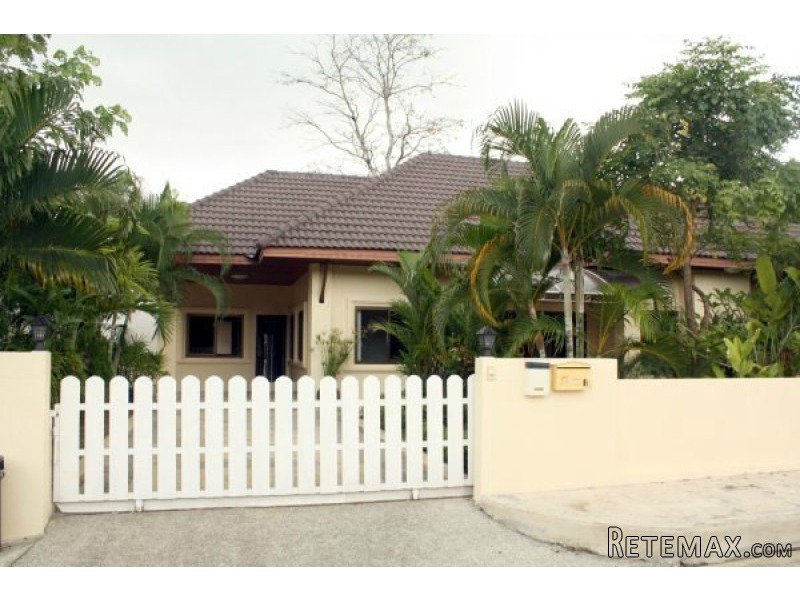Detached 3-Bedroom House on Phuket's..