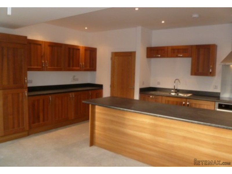 Rental, 4 Apple Tree Grove, Ramsey - 2