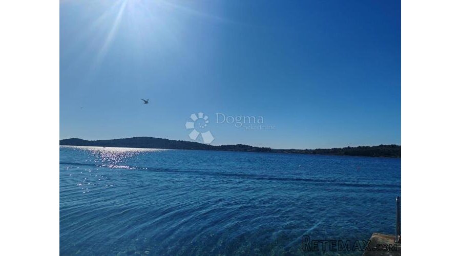 SRIMA - atraktivna kuća u prvom redu do plaže s predivnim v - 3