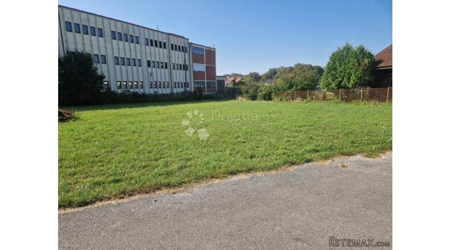 Građevinsko zemljište u centru Oroslavja
