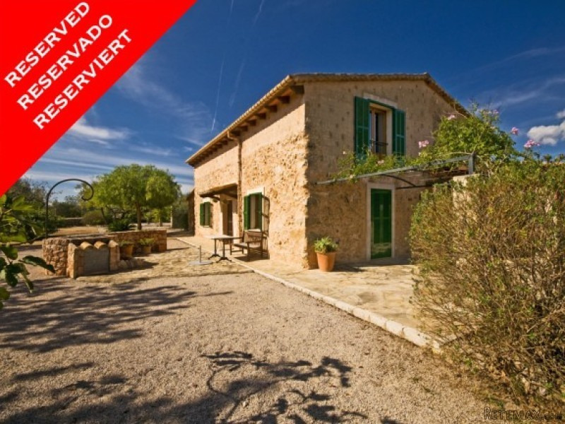 Bright Country House With Sea Views In..