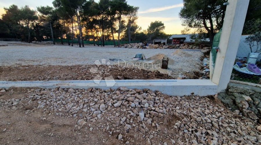 Poljoprivredno Zemljište u građevinskoj zoni Mali Lošinj - 2