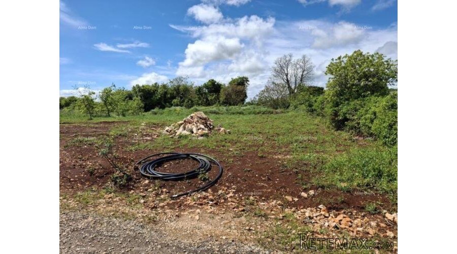 Marčana, Građevinsko zemljište, 845 m2, s projektom i do..