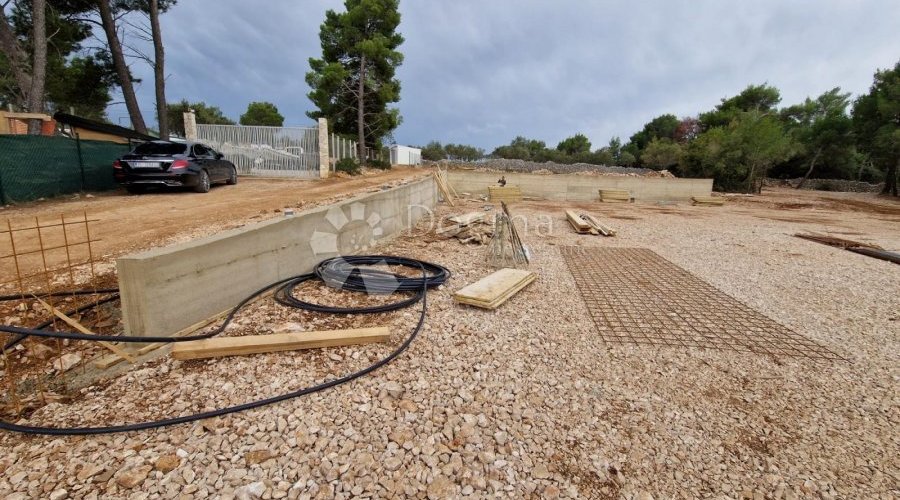 Poljoprivredno Zemljište u građevinskoj zoni Mali Lošinj - 4