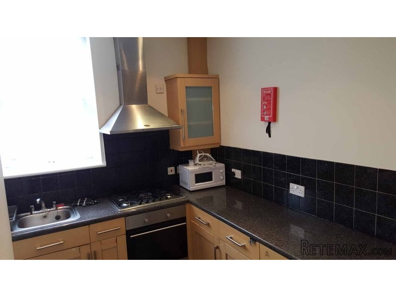 Double room, Zone 2, Mile End (share or.. - 2