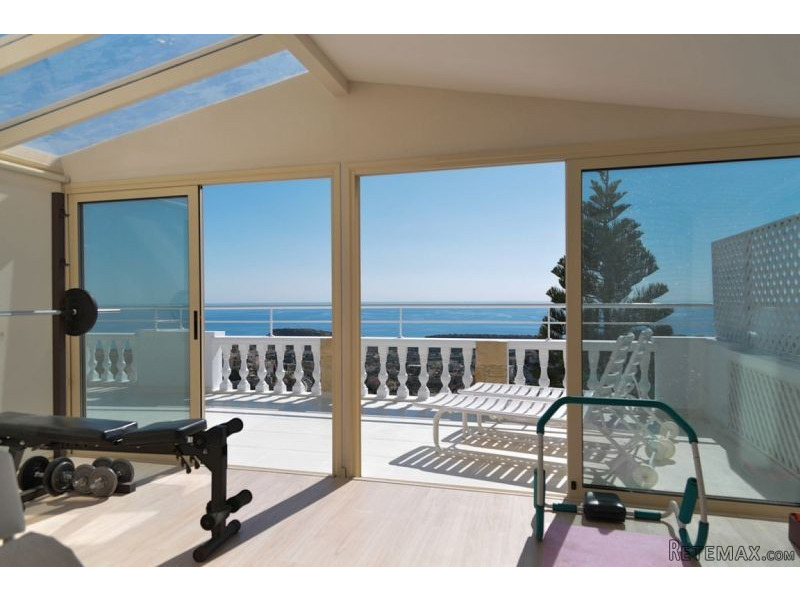 Extremely LUXURY 7 bedroom villa with..