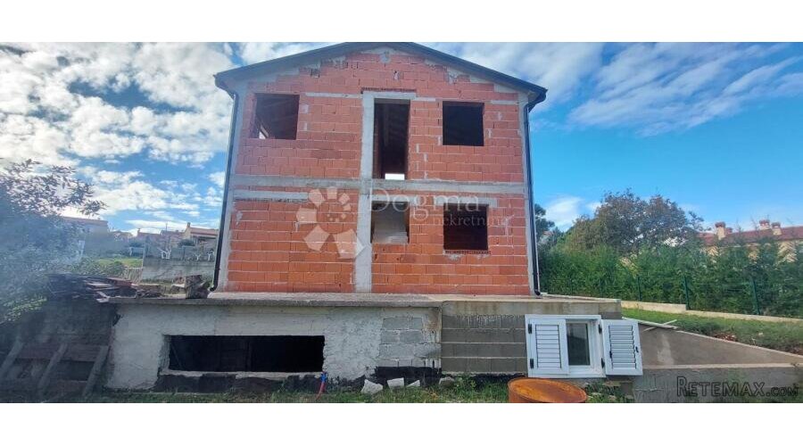 Kuća, roh bau, Ližnjan, pogled more - 11