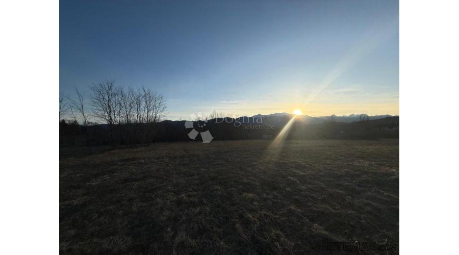 LOVINAC ZEMLJIŠTE S POGLEDOM NA VELEBIT I BRDO ZIR 1972 M2 - 2