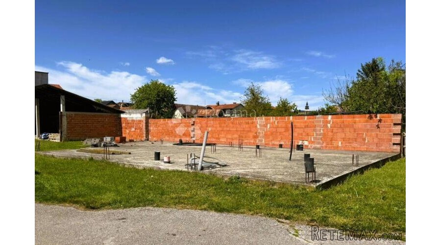 Prelog - građevinsko zemljište 382 m² s projektom i započeti - 2
