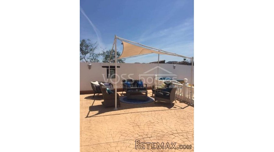 NEW LISTING TO VOSS HOMES - A huge, stunning, approx 490m2.. - 5